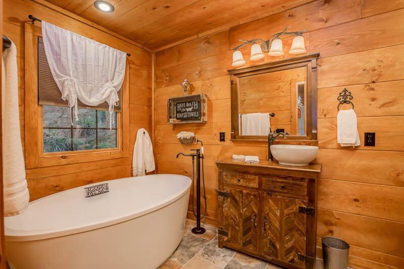 The Buckhorn By Stony Brook Cabins Gatlinburg Eksteriør bilde