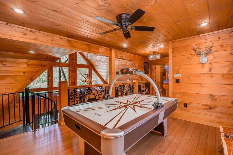 The Buckhorn By Stony Brook Cabins Gatlinburg Eksteriør bilde